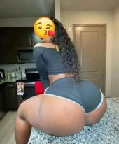 Eva curvy ass